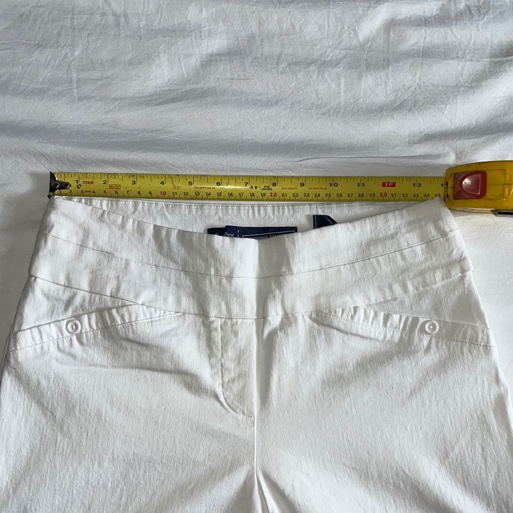 Very comfortable to wear, casual white summer pants. - Picture 15 of 16